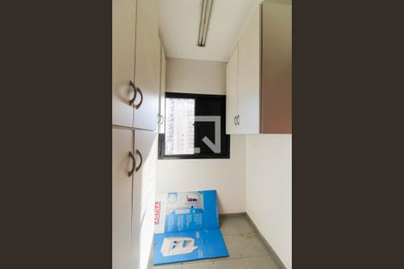 Apartamento à venda com 490m², 4 quartos e 3 vagas Apartamento à venda com 490m², 4 quartos e 3 vagasÁrea de Serviço/Quarto