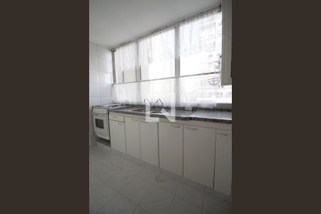 Apartamento para alugar com 108m², 3 quartos e 1 vaga Apartamento para alugar com 108m², 3 quartos e 1 vagaCozinha
