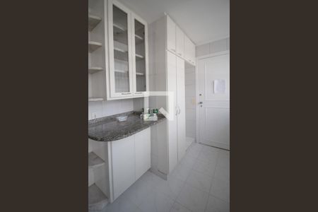 Apartamento para alugar com 108m², 3 quartos e 1 vaga Apartamento para alugar com 108m², 3 quartos e 1 vagaCozinha