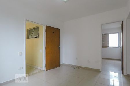 Sala de apartamento para alugar com 2 quartos, 45m² em Vila das Mercês, São Paulo