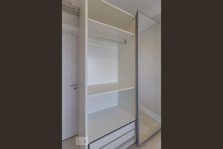 Apartamento à venda com 141m², 2 quartos e 2 vagas Apartamento à venda com 141m², 2 quartos e 2 vagasQuarto 2 (suite)