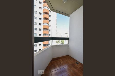 Apartamento para alugar com 70m², 2 quartos e 1 vagaVaranda
