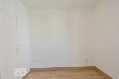 Apartamento para alugar com 70m², 2 quartos e 1 vagaQuarto 01