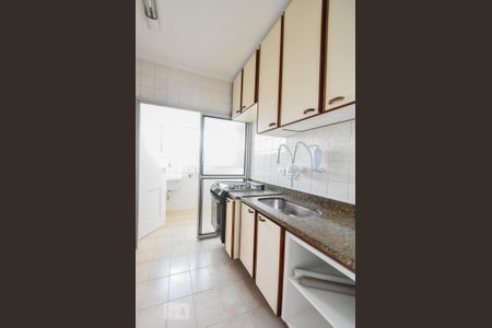 Cozinha de apartamento para alugar com 2 quartos, 70m² em Brooklin Novo, São Paulo