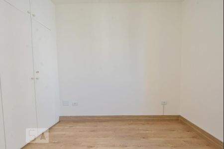 Apartamento para alugar com 70m², 2 quartos e 1 vagaQuarto 01