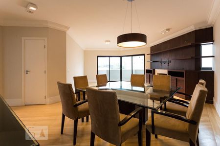 Sala de apartamento para alugar com 4 quartos, 167m² em Vila Nova Conceição, São Paulo