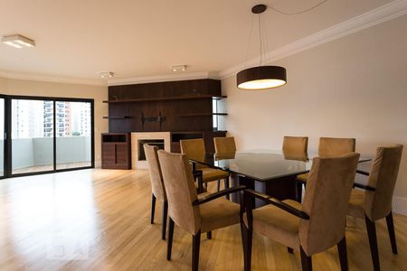 Sala de apartamento para alugar com 4 quartos, 167m² em Vila Nova Conceição, São Paulo