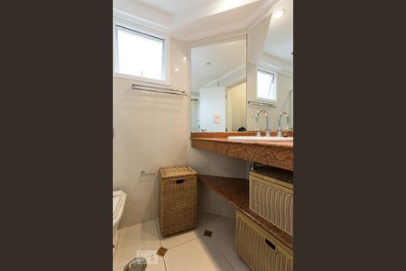 Apartamento para alugar com 167m², 4 quartos e 2 vagas Apartamento para alugar com 167m², 4 quartos e 2 vagasBanheiro da suíte 3