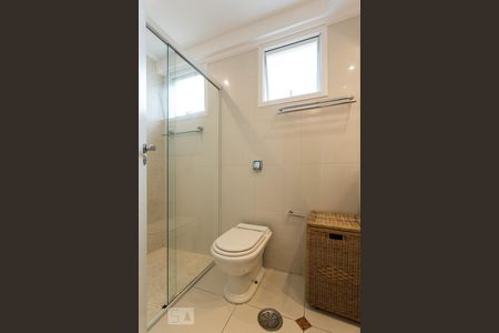 Apartamento para alugar com 167m², 4 quartos e 2 vagas Apartamento para alugar com 167m², 4 quartos e 2 vagasBanheiro da suíte 3