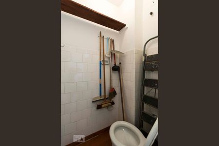 Apartamento à venda com 76m², 2 quartos e 1 vagaBanheiro de serviço