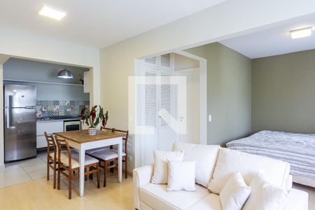 Sala/Quarto de kitnet/studio à venda com 1 quarto, 47m² em Indianópolis, São Paulo