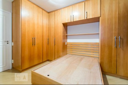 Suíte de apartamento para alugar com 2 quartos, 70m² em Vila Ipojuca, São Paulo