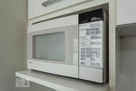 Cozinha de apartamento para alugar com 1 quarto, 50m² em Indianópolis, São Paulo