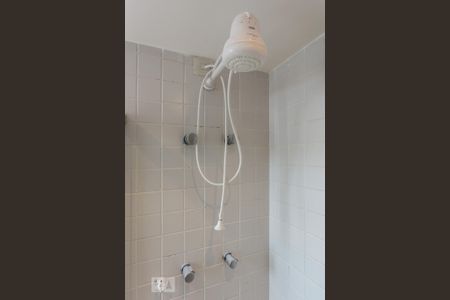 Apartamento para alugar com 50m², 1 quarto e 1 vaga Apartamento para alugar com 50m², 1 quarto e 1 vagaBanheiro da suíte