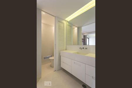 Apartamento para alugar com 100m², 1 quarto e 1 vagaBanheiro da suíte