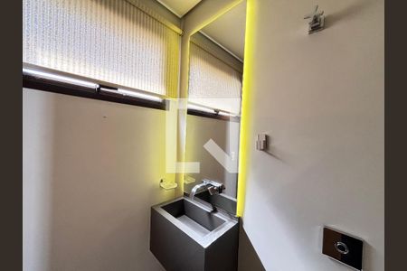 Lavabo de apartamento para alugar com 1 quarto, 95m² em Itaim Bibi, São Paulo