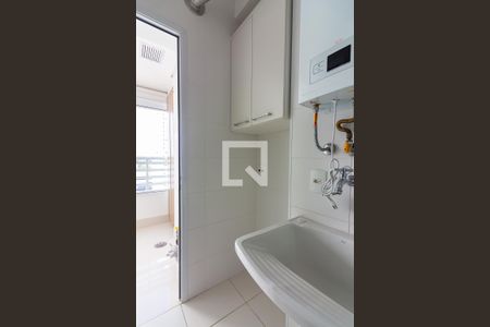 Apartamento para alugar com 67m², 2 quartos e 1 vagaÁrea de Serviço 