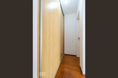Corredor de apartamento à venda com 1 quarto, 44m² em Bela Vista, São Paulo