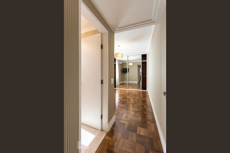 Apartamento à venda com 173m², 2 quartos e 2 vagas Apartamento à venda com 173m², 2 quartos e 2 vagasSuíte