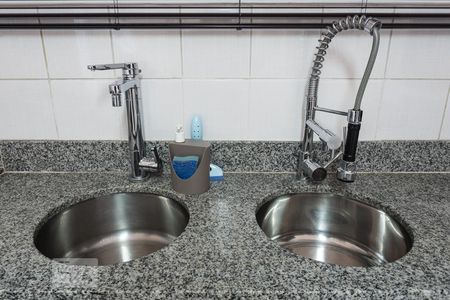 Apartamento à venda com 173m², 2 quartos e 2 vagas Apartamento à venda com 173m², 2 quartos e 2 vagasCozinha