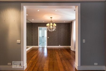 Sala de jantar de apartamento à venda com 2 quartos, 173m² em Itaim Bibi, São Paulo