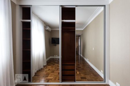 Apartamento à venda com 173m², 2 quartos e 2 vagas Apartamento à venda com 173m², 2 quartos e 2 vagasSuíte