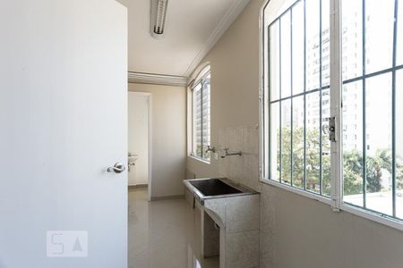 Apartamento à venda com 173m², 2 quartos e 2 vagas Apartamento à venda com 173m², 2 quartos e 2 vagasÁrea de serviço