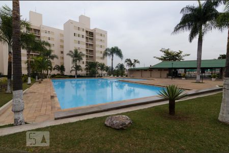 Apartamento para alugar com 95m², 3 quartos e 2 vagas Apartamento para alugar com 95m², 3 quartos e 2 vagasDependências do prédio - piscina