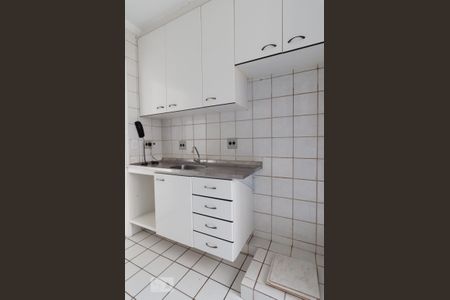Apartamento para alugar com 95m², 3 quartos e 2 vagas Apartamento para alugar com 95m², 3 quartos e 2 vagasCozinha