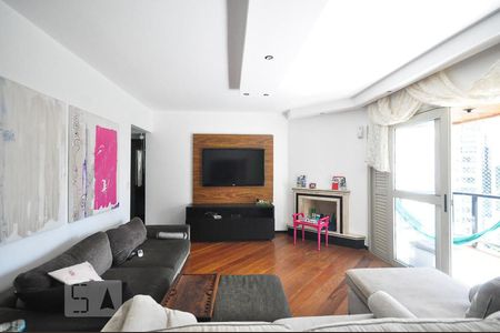 sala de tv de apartamento à venda com 4 quartos, 148m² em Vila Andrade, São Paulo