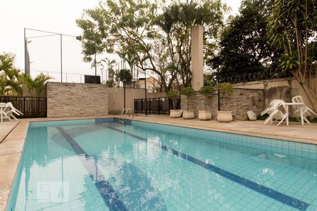 Apartamento para alugar com 57m², 3 quartos e 1 vagaPiscina