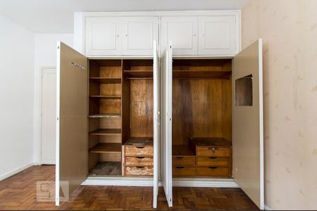 Apartamento à venda com 120m², 3 quartos e 1 vagaQuarto