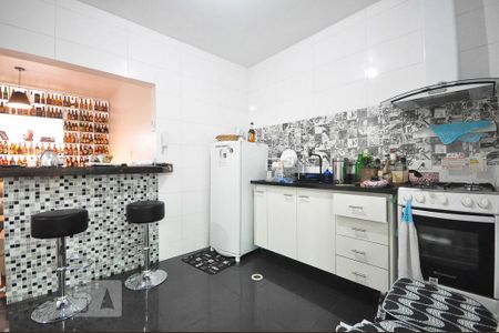 cozinha de apartamento à venda com 2 quartos, 80m² em Vila Pirajussara, São Paulo