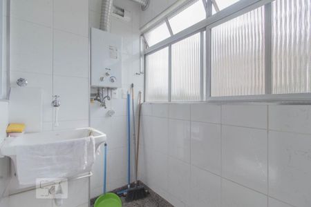 Area de Serviço de apartamento para alugar com 2 quartos, 51m² em Vila Vermelha, São Paulo