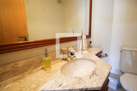 Lavabo de apartamento para alugar com 4 quartos, 140m² em Indianópolis, São Paulo