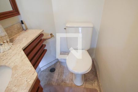 Lavabo de apartamento para alugar com 4 quartos, 140m² em Indianópolis, São Paulo