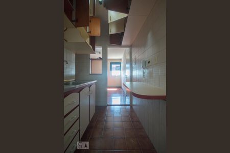 Cozinha de apartamento para alugar com 2 quartos, 45m² em Vila Guarani (z Sul), São Paulo