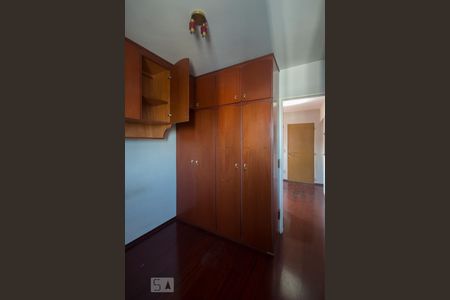 Quarto 02 de apartamento para alugar com 2 quartos, 45m² em Vila Guarani (z Sul), São Paulo