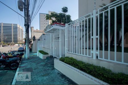 Apartamento para alugar com 45m², 2 quartos e 1 vagaFachada