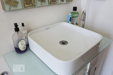 Apartamento para alugar com 70m², 2 quartos e 1 vaga Apartamento para alugar com 70m², 2 quartos e 1 vagaBanheiro