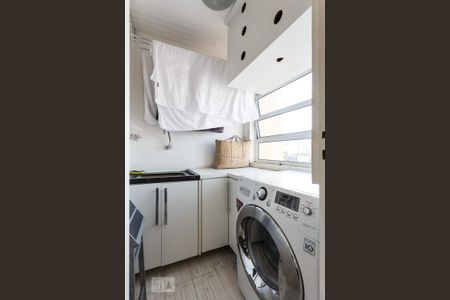 Apartamento para alugar com 70m², 2 quartos e 1 vaga Apartamento para alugar com 70m², 2 quartos e 1 vagaÁrea de serviço