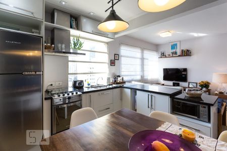 Apartamento para alugar com 70m², 2 quartos e 1 vaga Apartamento para alugar com 70m², 2 quartos e 1 vagaCozinha