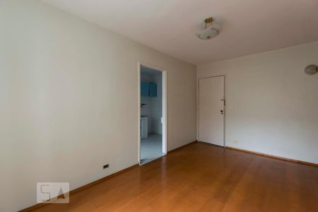 Sala de apartamento para alugar com 1 quarto, 61m² em Cambuci, São Paulo