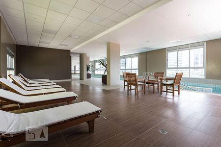 Studio à venda com 33m², 1 quarto e 1 vagaPiscina coberta