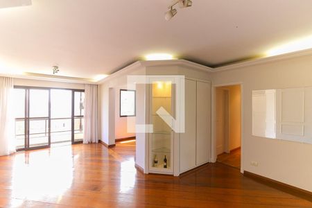 Apartamento à venda com 120m², 2 quartos e 3 vagasSala