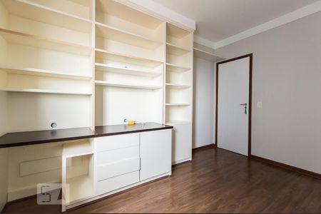 Quarto de apartamento para alugar com 4 quartos, 145m² em Jardim Colombo, São Paulo
