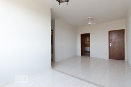 Sala de apartamento à venda com 2 quartos, 80m² em Jardim Chapadão, Campinas