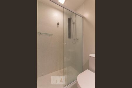 Banheiro de apartamento para alugar com 3 quartos, 75m² em Real Parque, São Paulo