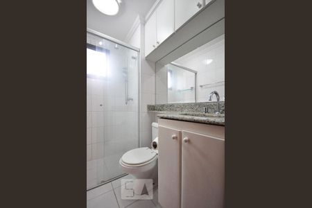 banheiro de apartamento para alugar com 4 quartos, 119m² em Vila Suzana, São Paulo