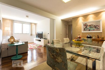 Sala de apartamento para alugar com 3 quartos, 92m² em Itaim Bibi, São Paulo